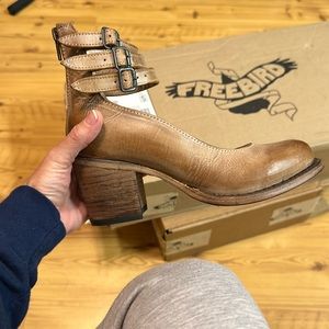 Brand new Randi FreeBirds. Handmade and excellent quality!